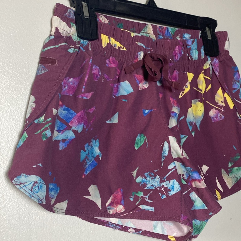 The North Face Classic V Shorts Women’s Small Purple Printed Pull On Drawstring - Picture 3 of 16